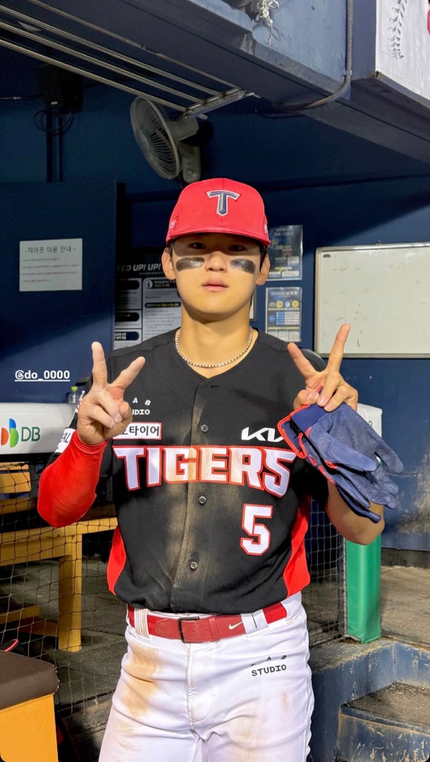 피드 이미지 | 로블독